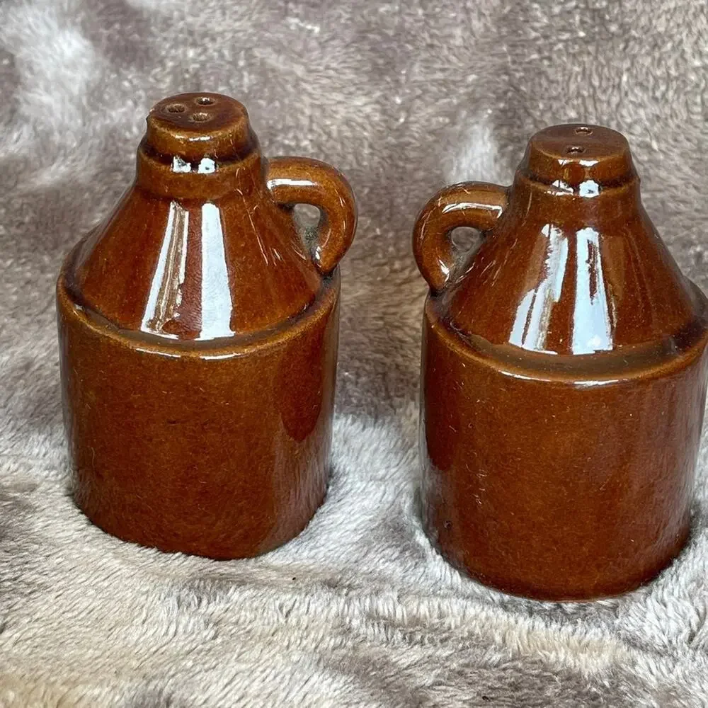 Little Brown Jug Salt & Pepper Shakers Vtg Moonshine Jugs 3